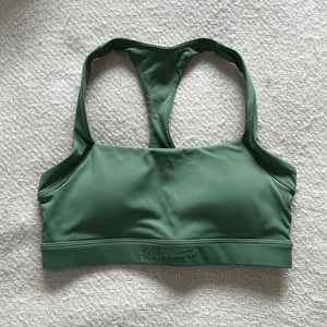 Alphalete Pulse Balance Bra (Luxury Green)